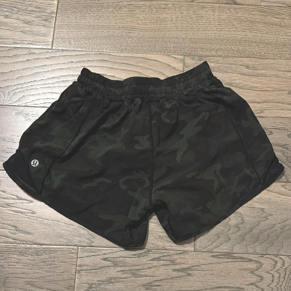 Green Camo Lululemon Hotty hots